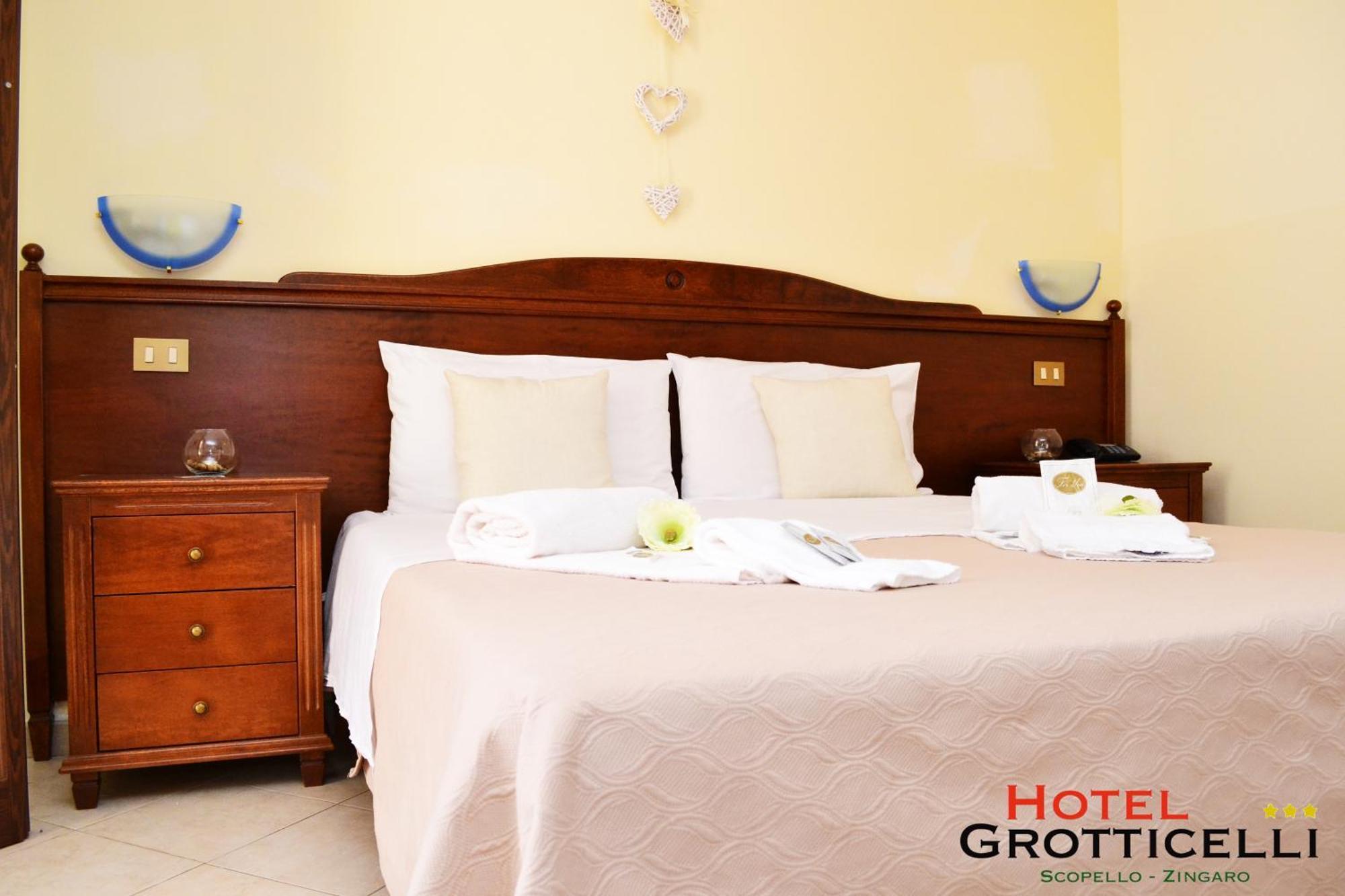 Hotel Grotticelli Scopello  Rum bild